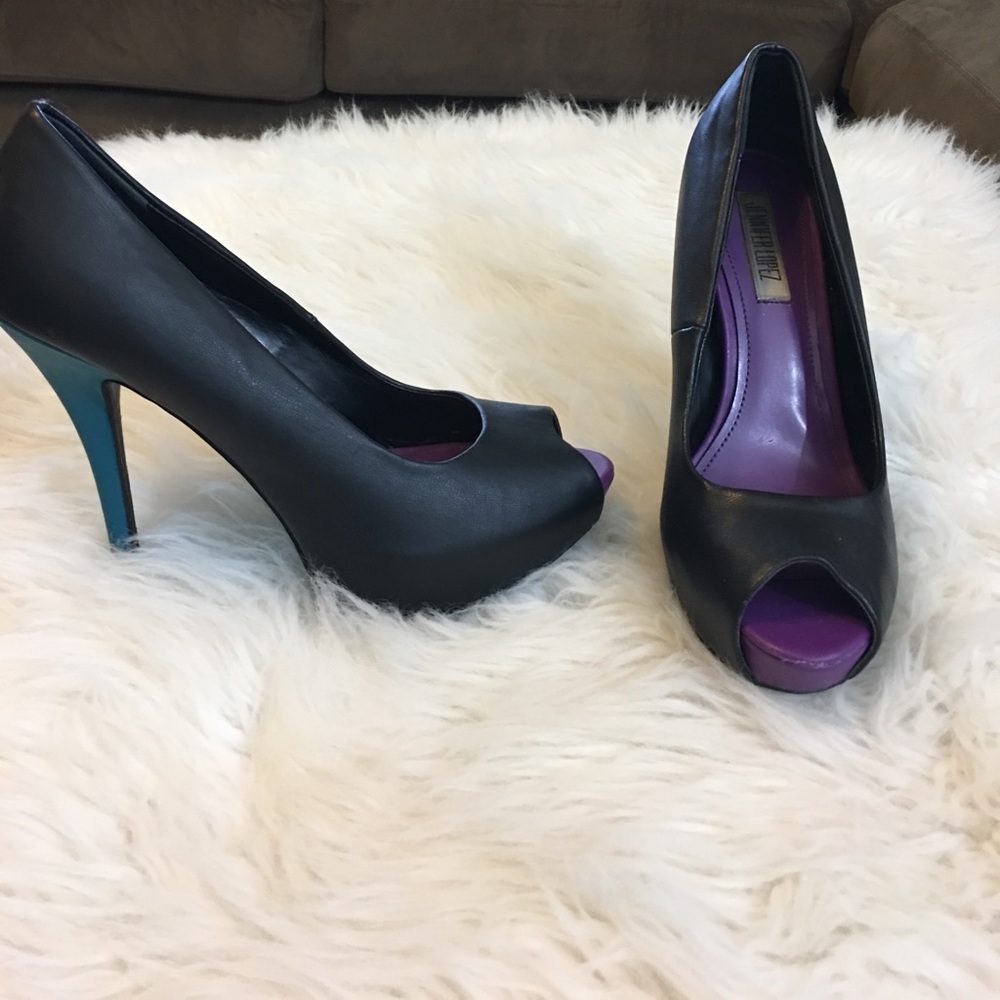 Jennifer Lopez heels