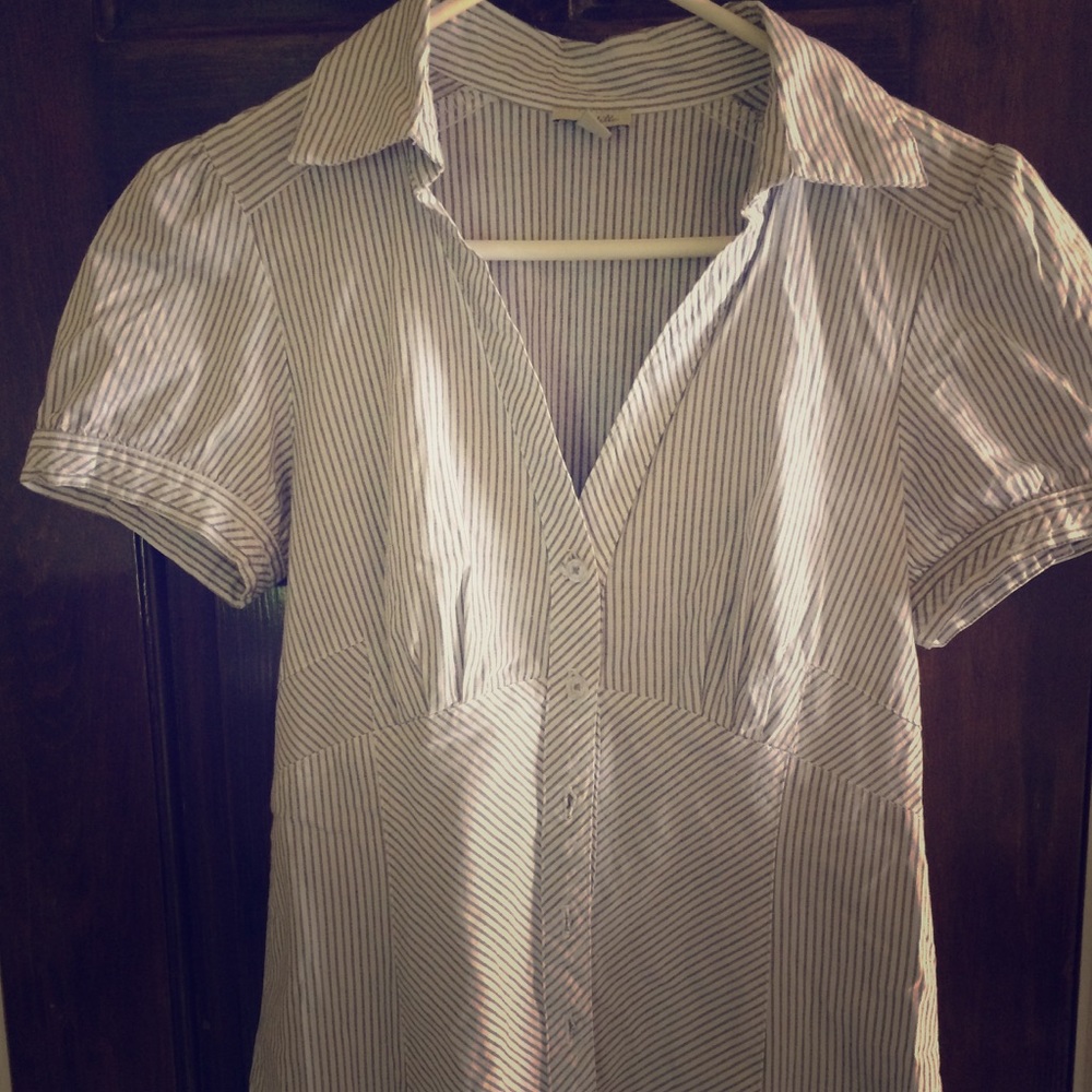 Odille Anthropologie button down GUC!
