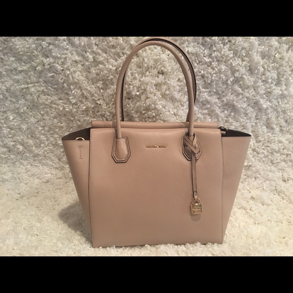 Brand New Michael Kors Large Mercer Satchel