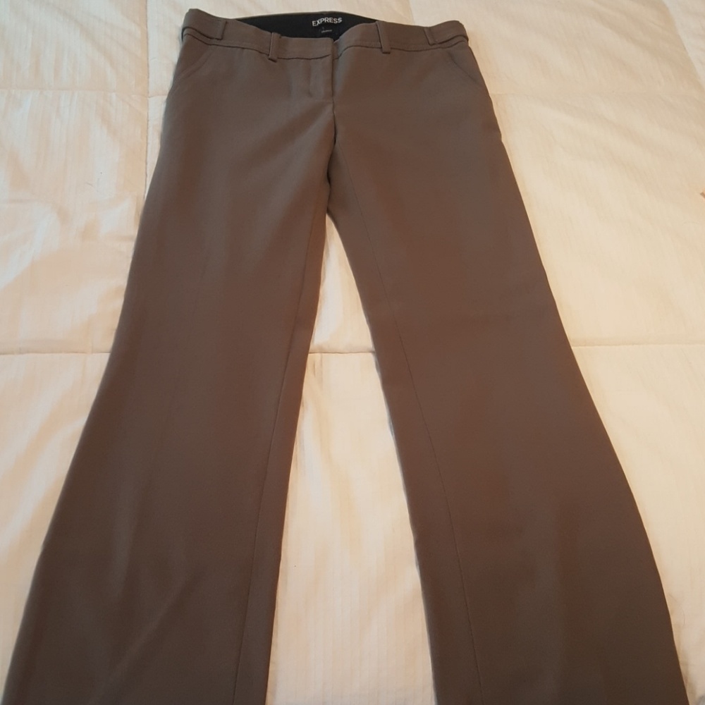 Columnist Slacks