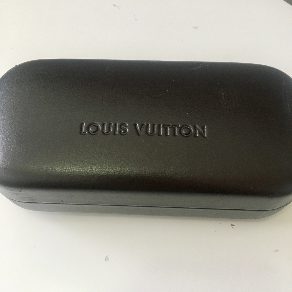 Louis Vuitton Sunglasses - Picture 7 of 7
