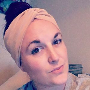 Meet your Posher, Libby