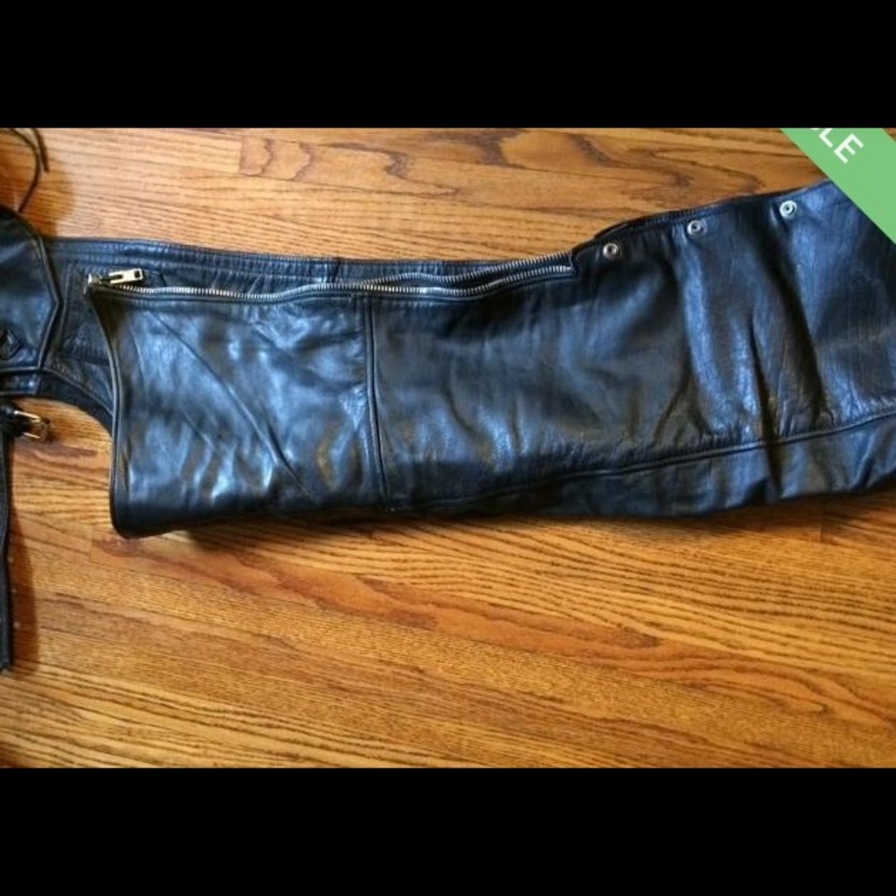 Small chaps