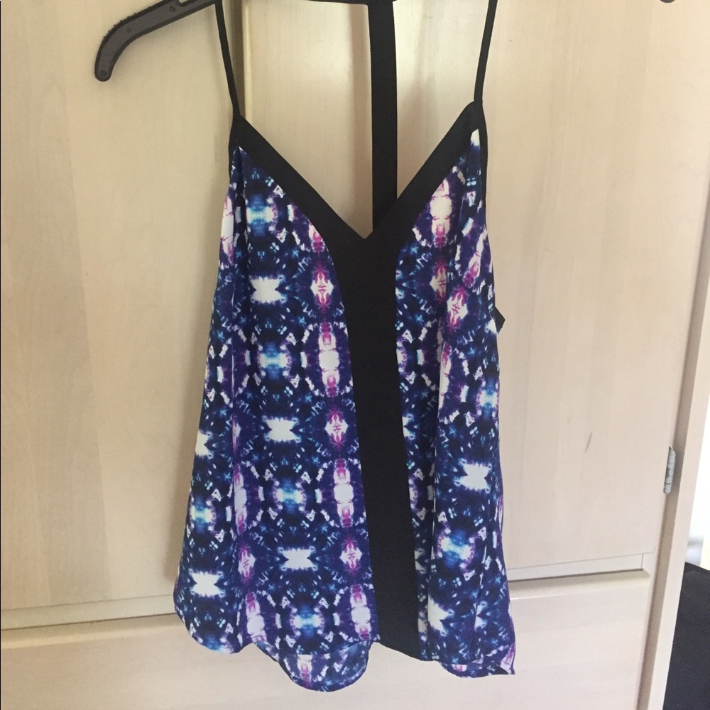 Pretty flowy shirt with t-strap back