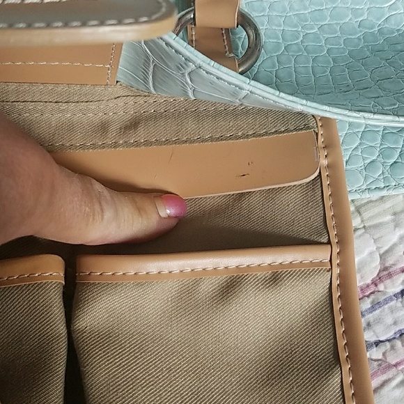 BCBG bucket bag - Picture 5 of 6