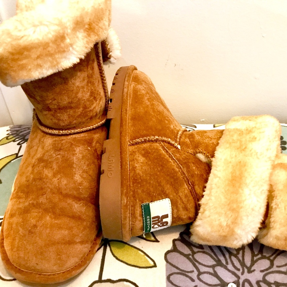 LAMO Essential Faux Fur Suede Bootie