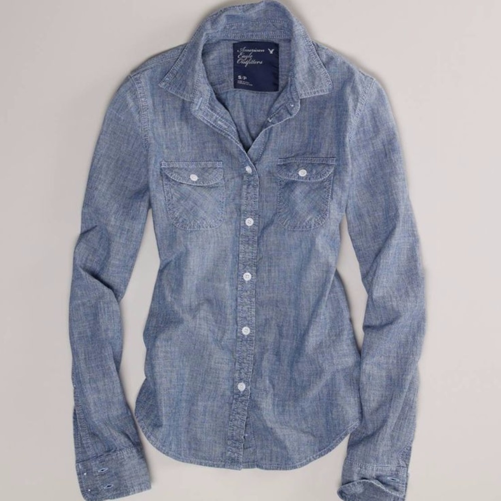 American Eagle Chambray shirt