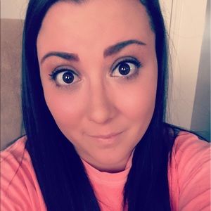 Meet your Posher, Melissa