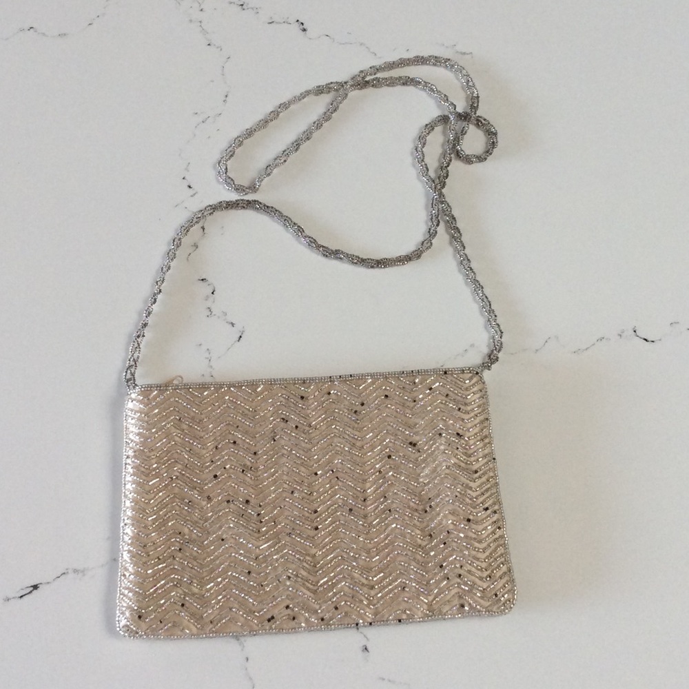 Beaded shoulder bag