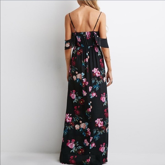 Off Shoulder V-Neck Dress - Picture 2 of 7