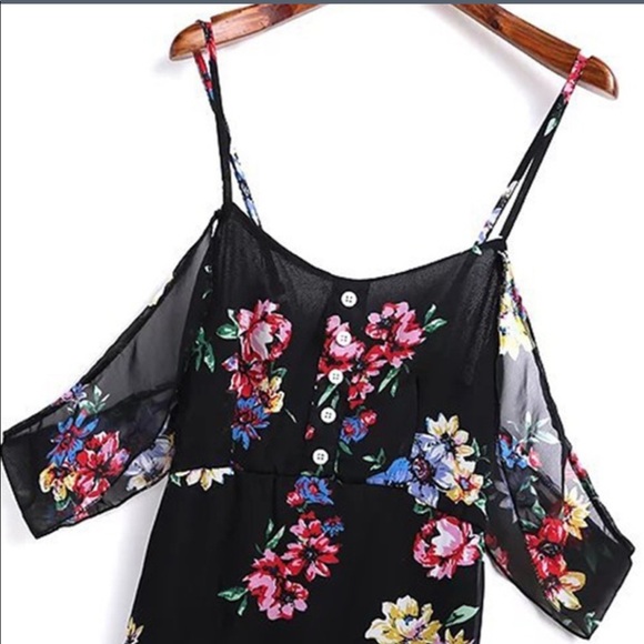 Off Shoulder V-Neck Dress - Picture 4 of 7