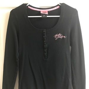 Black long sleeve Harley shirt