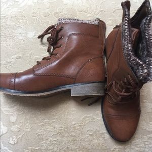 Brown Leather Combat Boots. NEVER WORN.