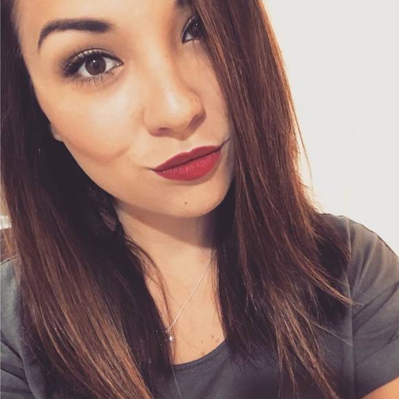 Meet your Posher, Brittany - Picture 1 of 1