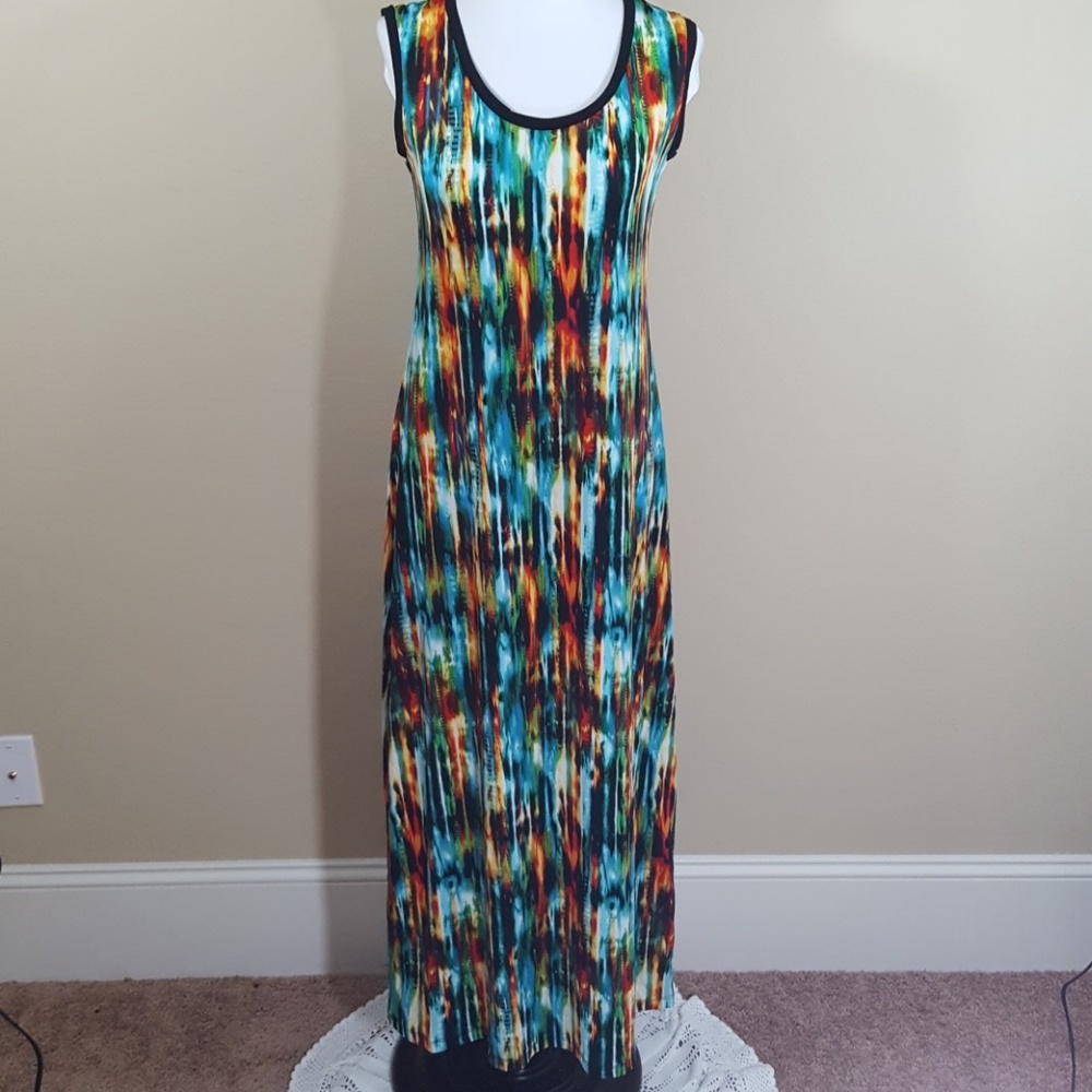 Sunny Leigh Maxi Dress Size Small