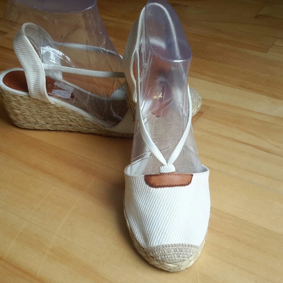 RALPH LAUREN ESPADRILLE 9.5 - Picture 2 of 4