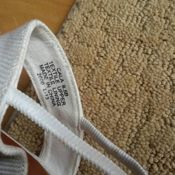 RALPH LAUREN ESPADRILLE 9.5 - Picture 3 of 4