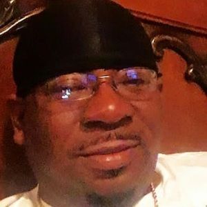 Meet your Posher, Sidney