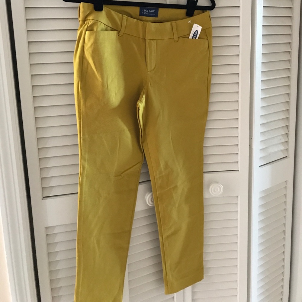 Brand New with Tag Old Navy Pixie pants