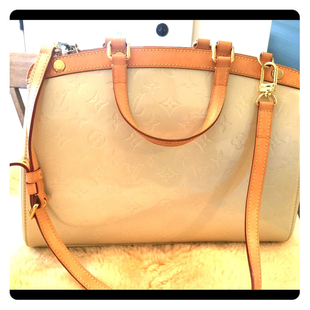 ⭐️⭐️SOLD⭐️⭐️Authentic Louis Vuitton bag