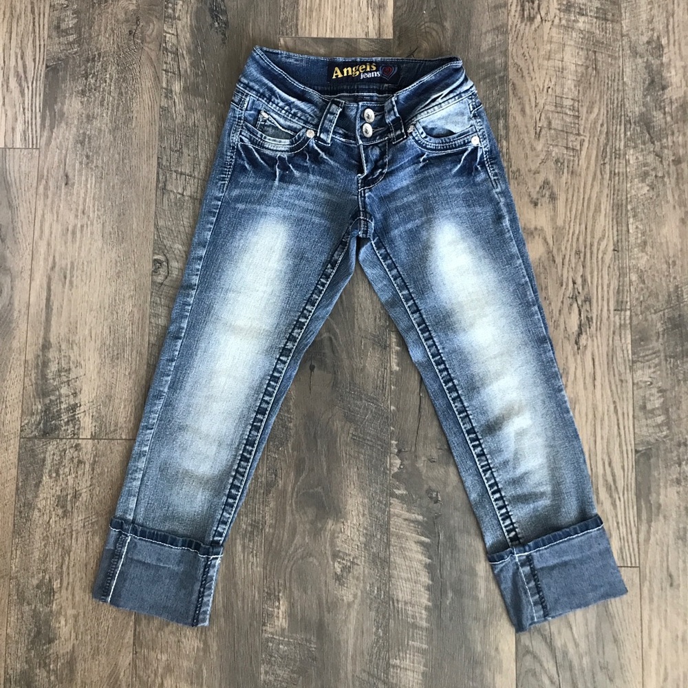 Embellished Cropped Jeans - Capris