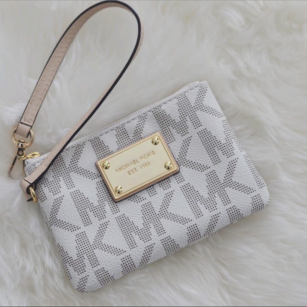 Michael Kors Signature Jet Set Wristlet