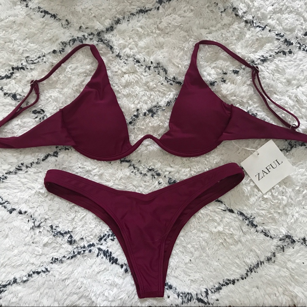 Zaful Plunge Push-Up Bathing Suit