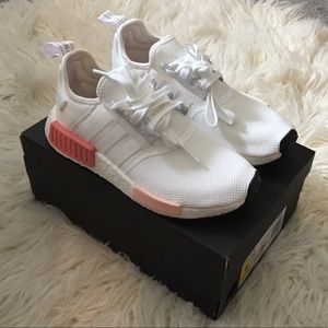 Adidas NMD R1 white/icey pink shoes size 6 NWT!!