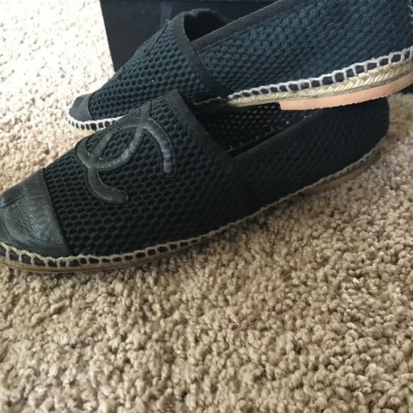 🙅🏽SOLD🙅🏽 Chanel Espadrilles Mesh Black Leather - Picture 5 of 7