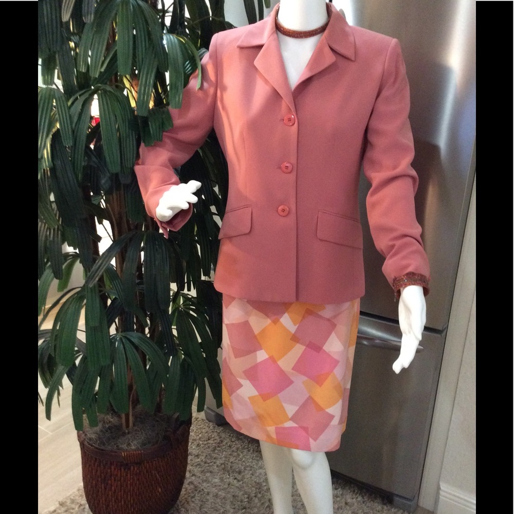 Kasper Suit