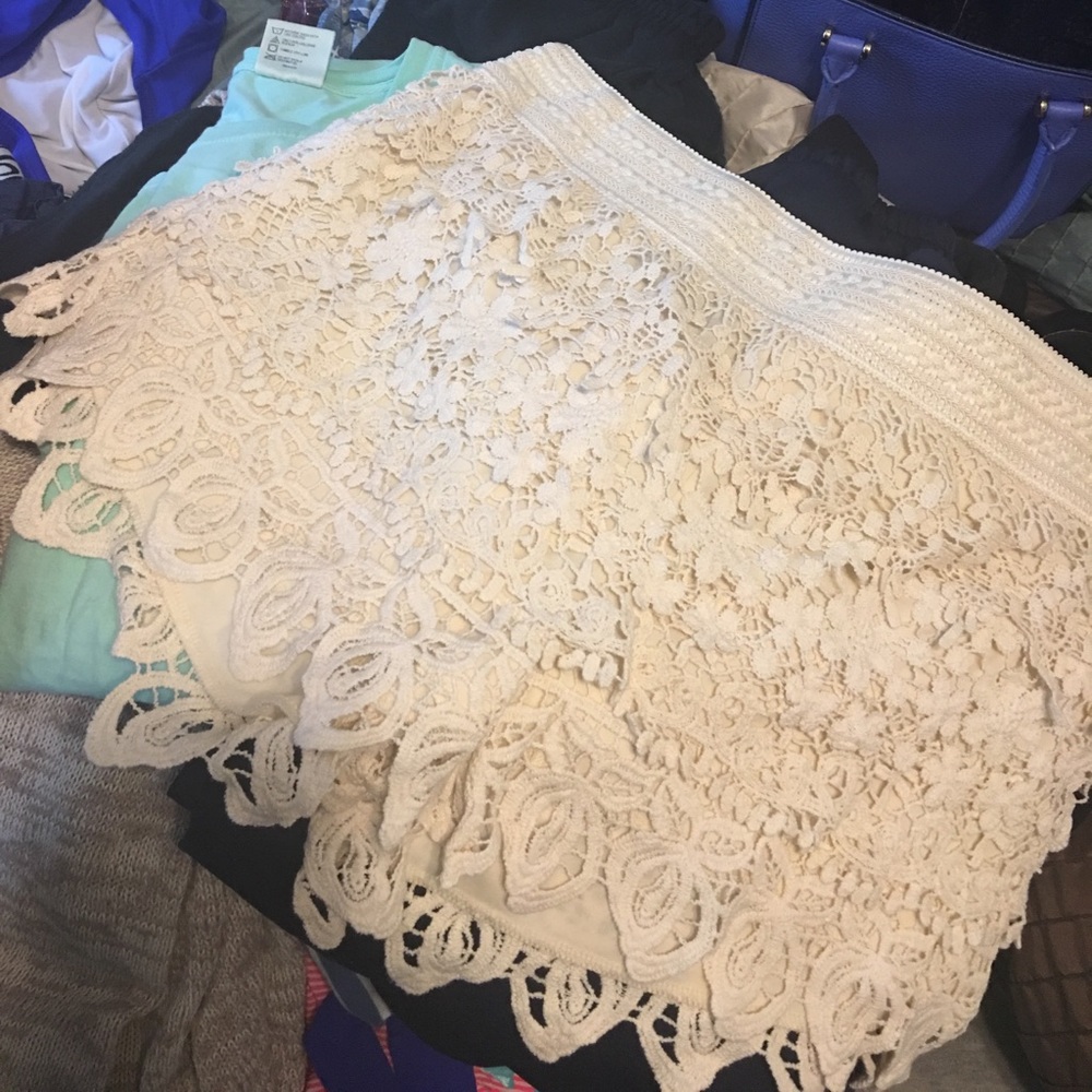 lace shorts