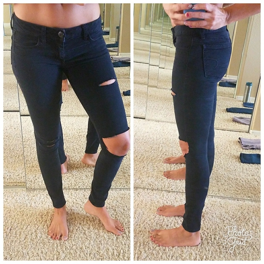 SOLD! American Eagle JEGGINGS
