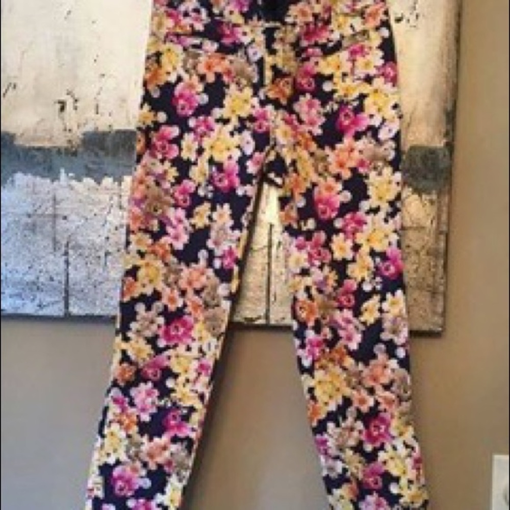 Cartonnier Charlie Trousers size 2. Flower print.