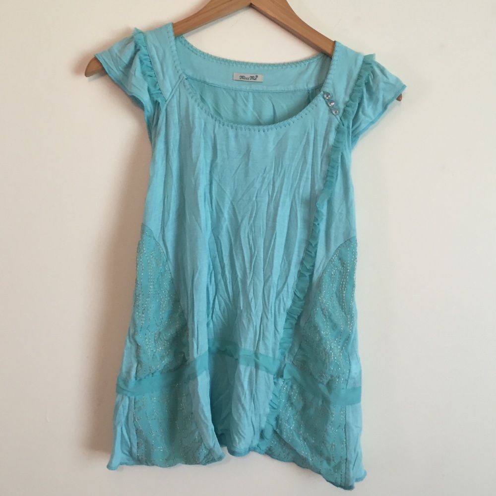 🔴4/$10 Miss Me blue shirt sleeve top medium
