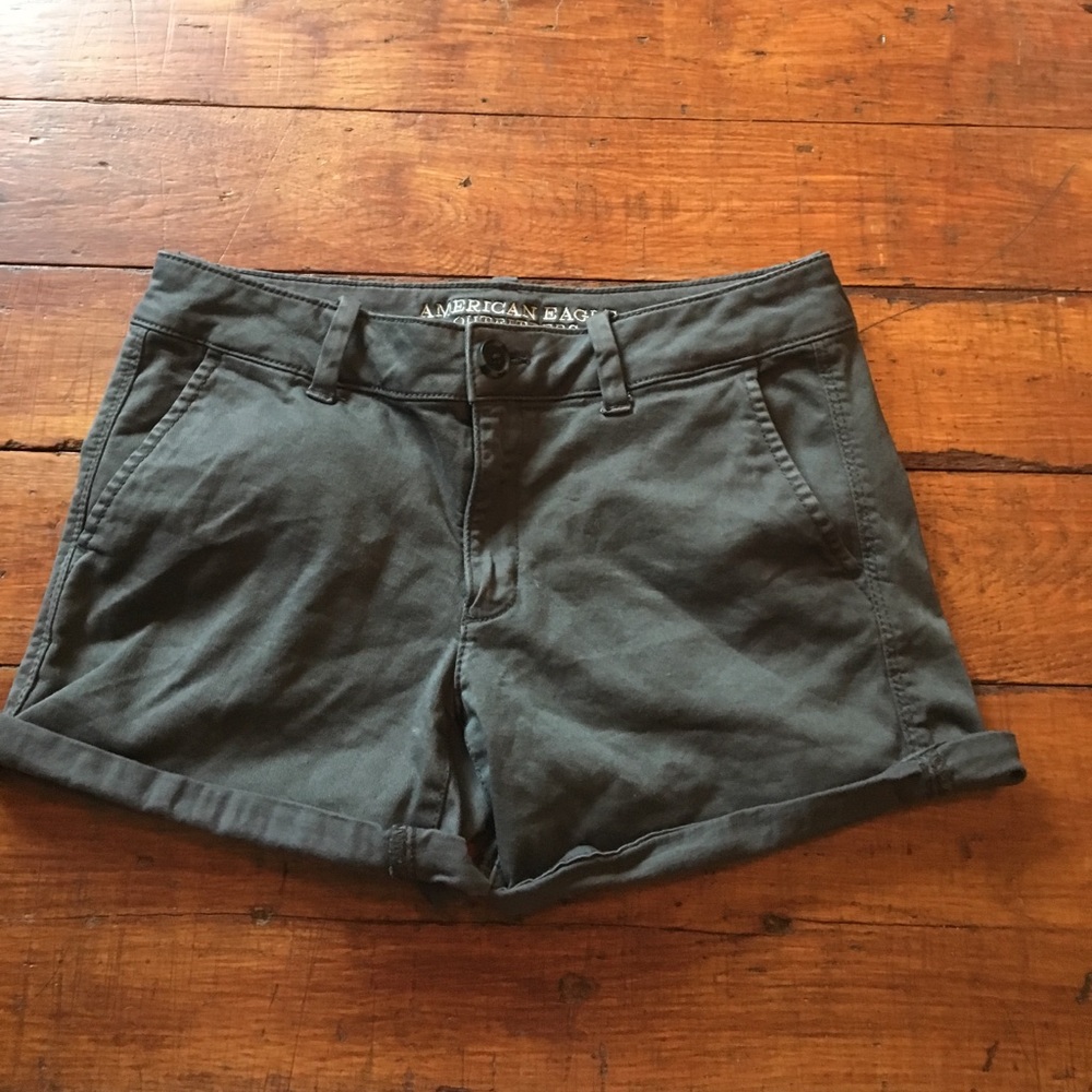 Grey super stretch midi shorts