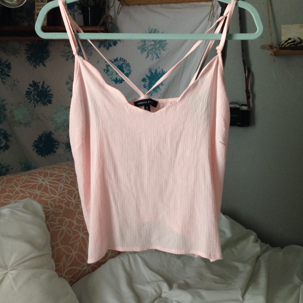 KENDALL AND KYLIE PINK SCALLOPED TOP!