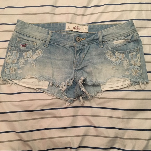 Hollister Pants - Embroidered Hollister Jean Shorts