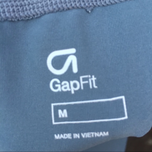 GAP FIT GREY WORKOUT TANK SZ M - Picture 3 of 3