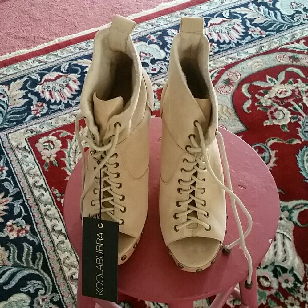 NWT Koolaburra booties.  Never worn.