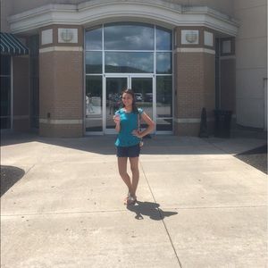 Meet your Posher, Lilly