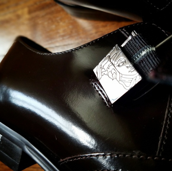 men's versace shoes - Picture 3 of 8