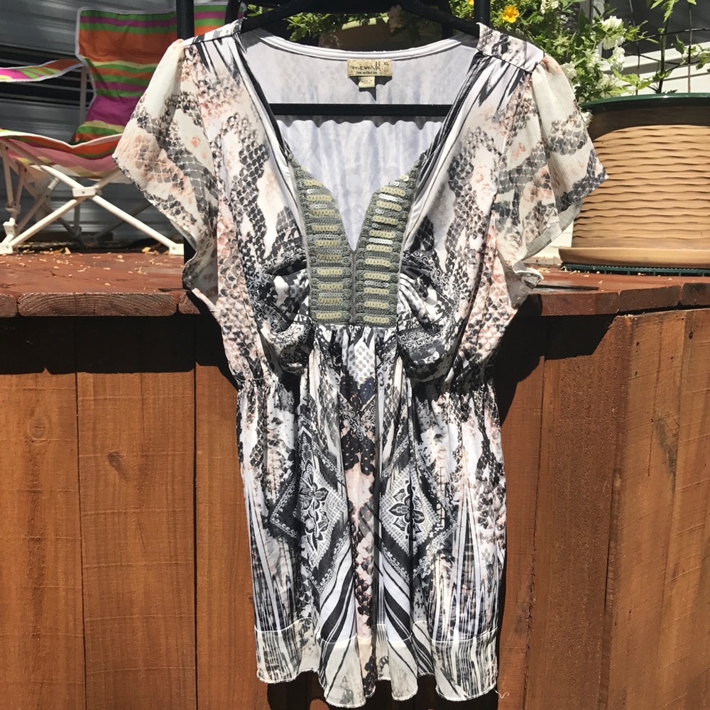 ❤️ Beautiful Top by One World Size XL