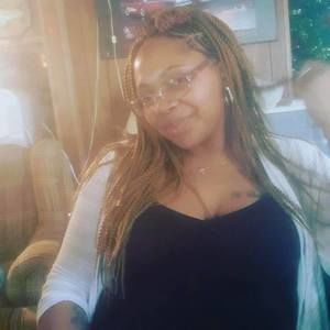 Meet your Posher, Keisha