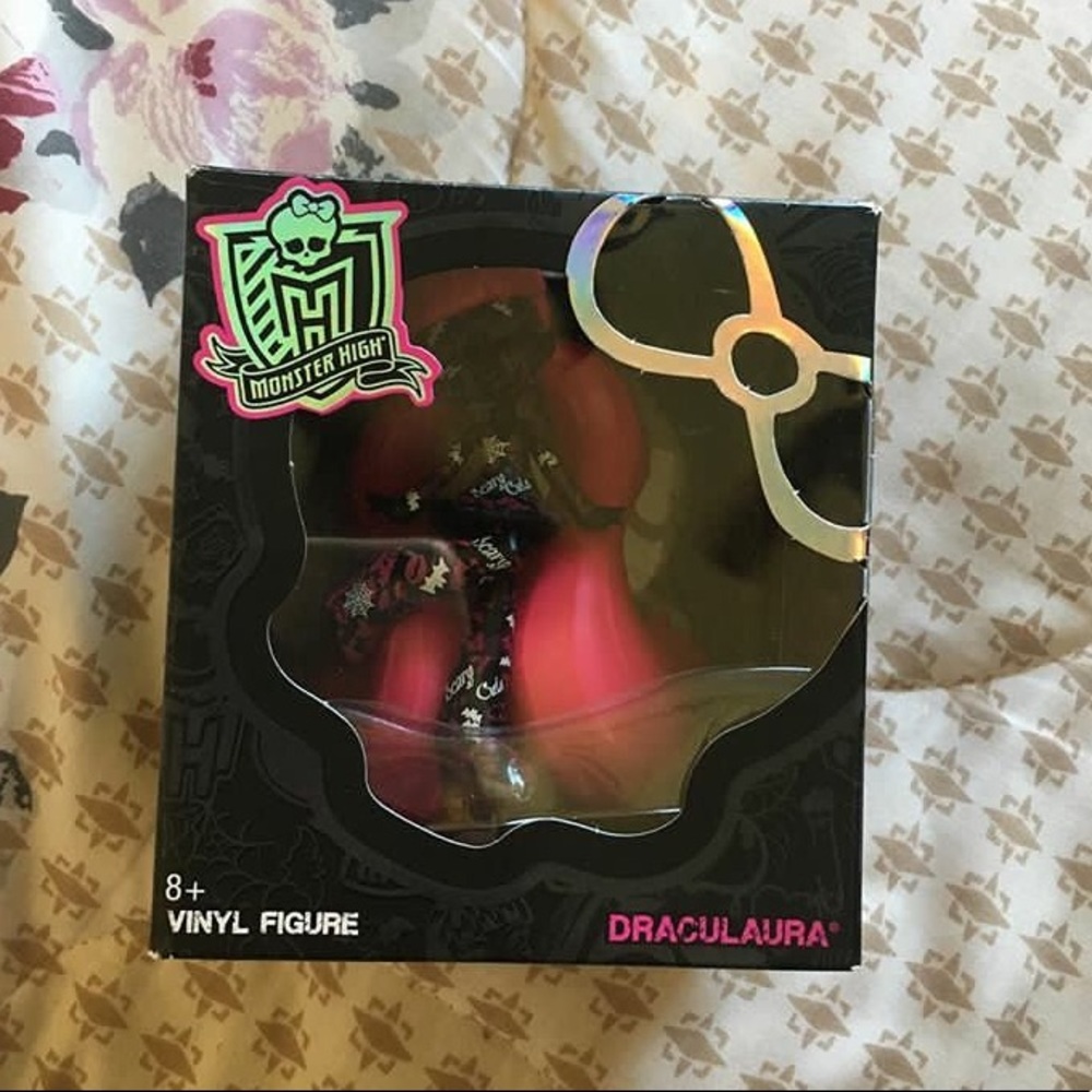 Monster high chaser figure :)