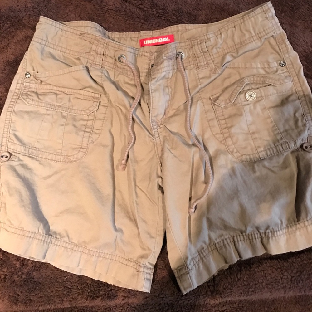 Khaki Unionbay shorts