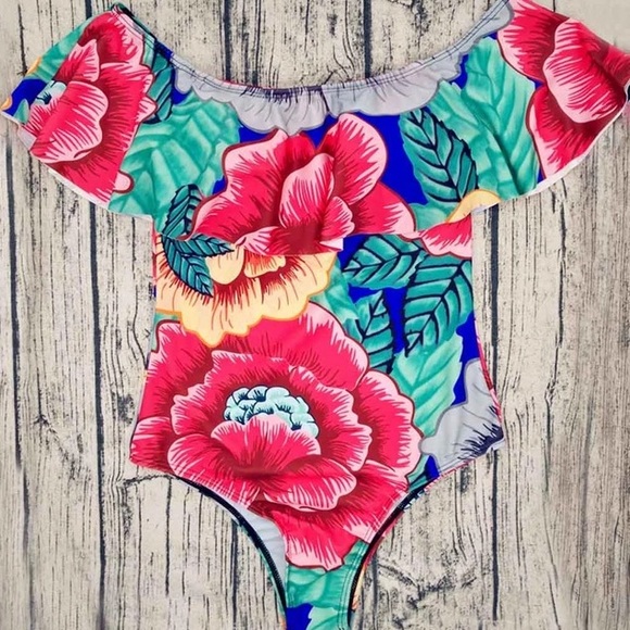 LAST ONE ✨Boho Floral Off Shoulder Ruffle Monokini - Picture 6 of 8