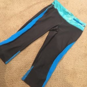 Lucy Cropped Leggings