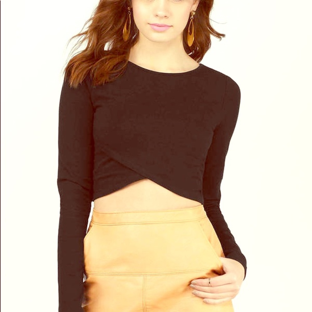 Tobi "rough around the edges" crop top