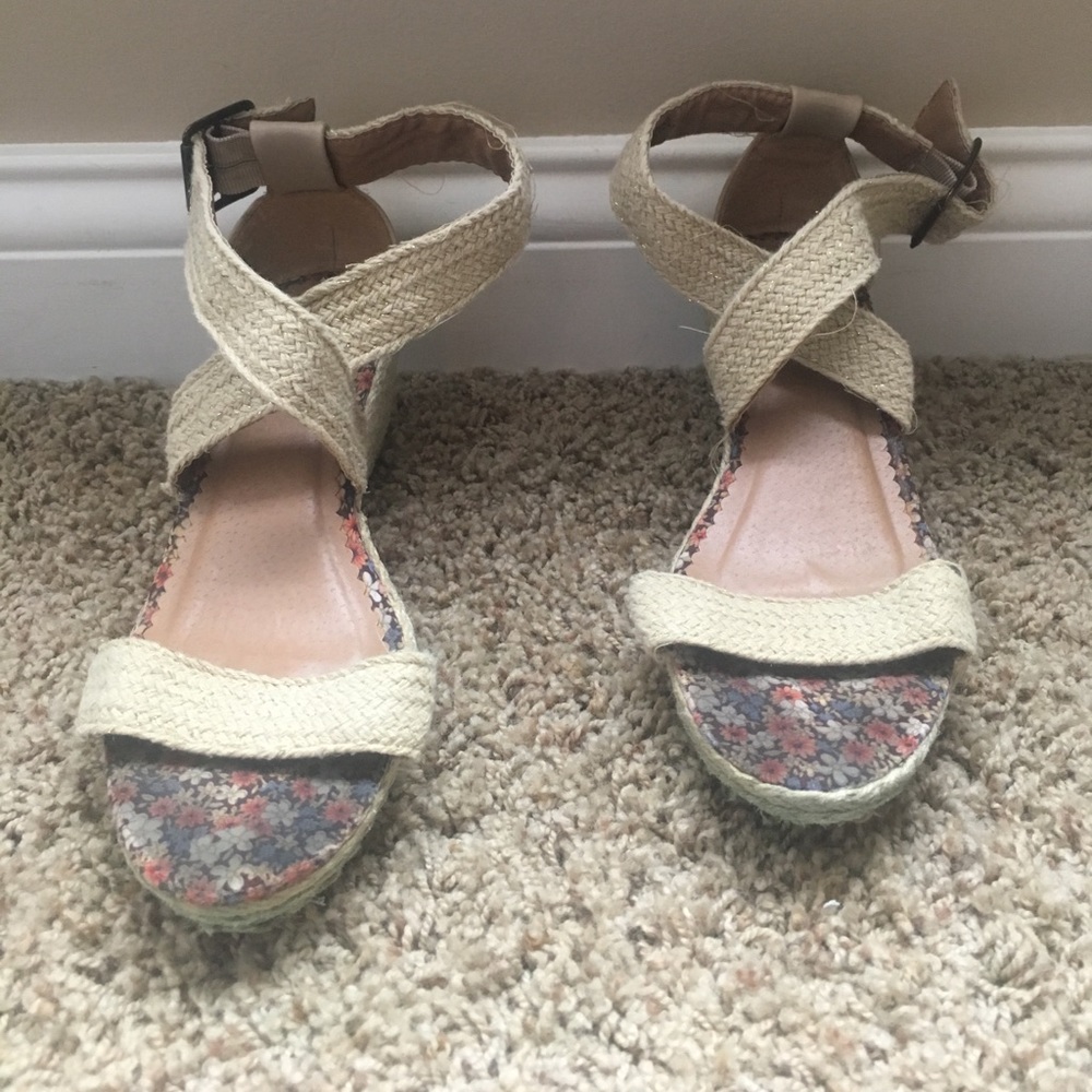 Xhilaration wedges