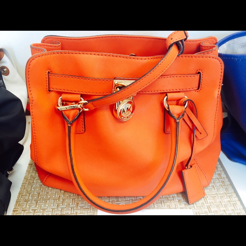 michael kors shoulder bag and wallet set